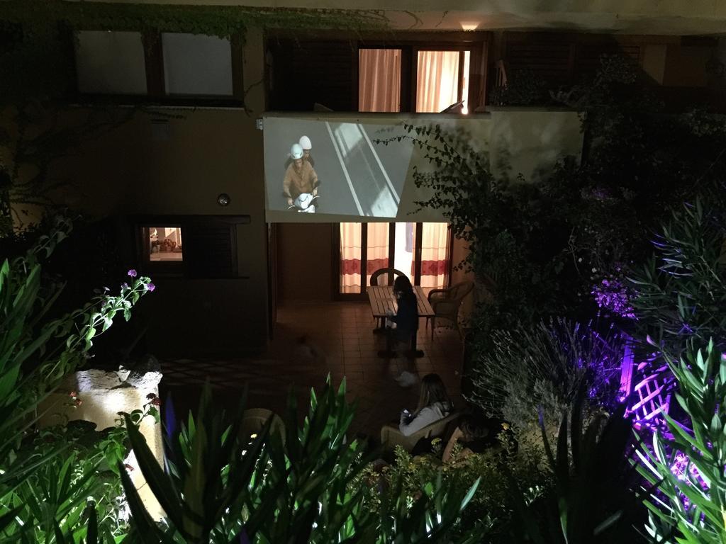 Luxury Apartment Sardegna مارينا دي بورتيسكو الغرفة الصورة
