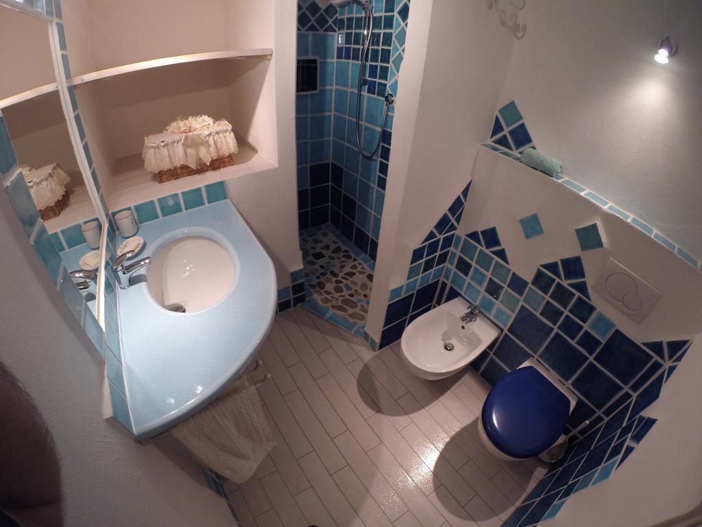 Luxury Apartment Sardegna مارينا دي بورتيسكو الغرفة الصورة
