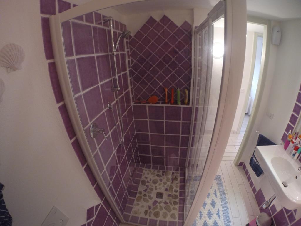 Luxury Apartment Sardegna مارينا دي بورتيسكو الغرفة الصورة