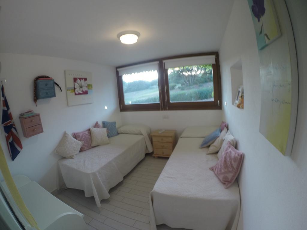 Luxury Apartment Sardegna مارينا دي بورتيسكو الغرفة الصورة